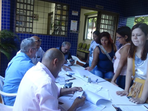 ENTREGA MATERIAL ESCOLAR 2015