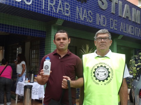 ENTREGA MATERIAL ESCOLAR 2015