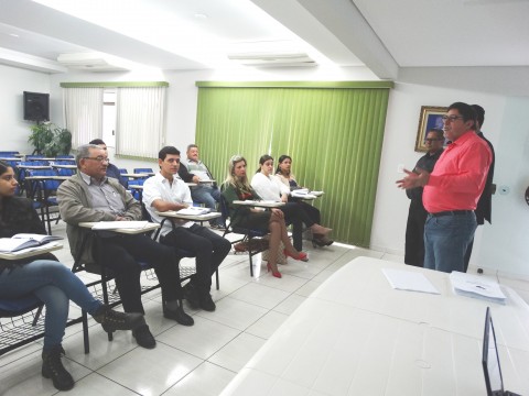 Curso Capacitação Funcionários Stiam de Maringá e Região