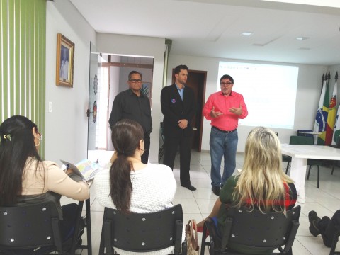 Curso Capacitação Funcionários Stiam de Maringá e Região